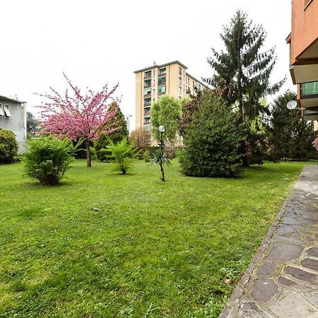 Апартаменти Renewed Balcony Flat With Green Garden Мілан Екстер'єр фото