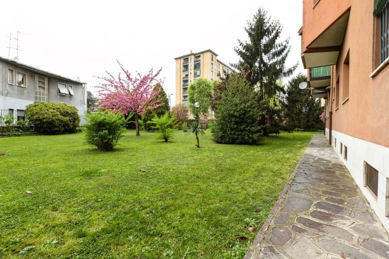 Апартаменти Renewed Balcony Flat With Green Garden Мілан Екстер'єр фото